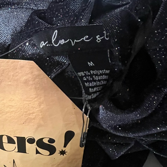 🆕 Beautiful, Sparkly ~ A Love Story Blue Sparkle Top - Picture 13 of 15